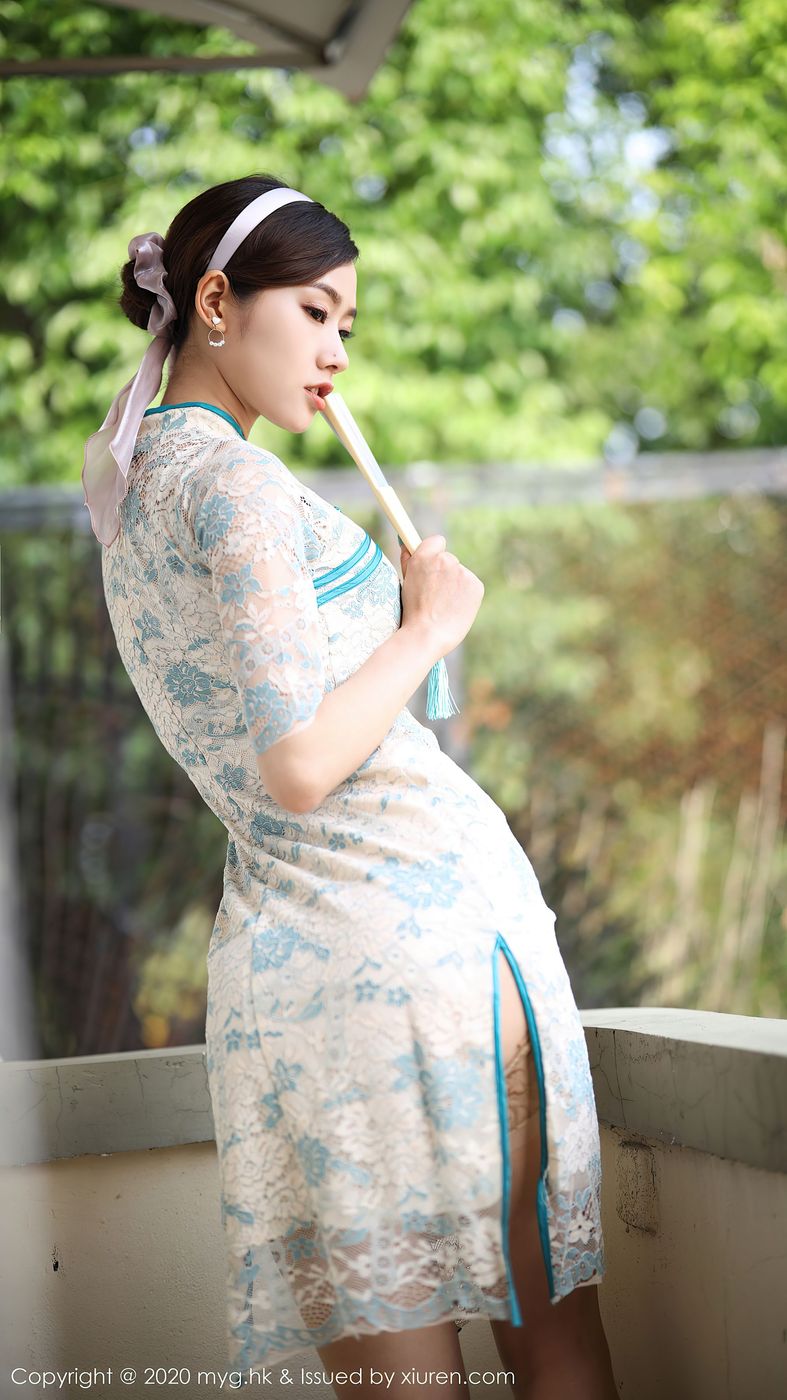 [MyGirl美媛馆] 美女模特方子萱韵味旗袍与现代丝袜古典风格写真 Vol.446