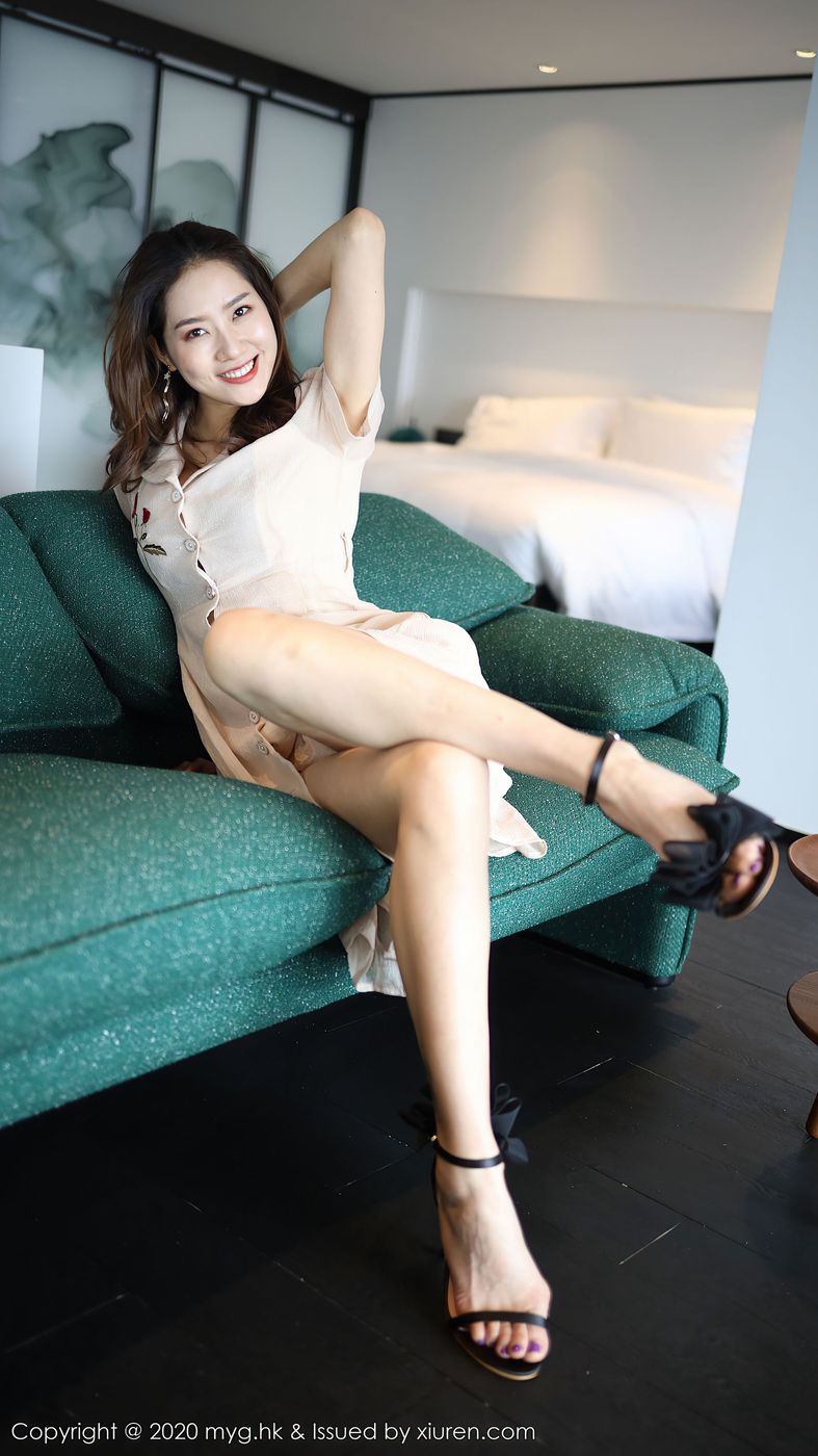 [MyGirl美媛馆] 美女模特方子萱典雅长裙曼妙曲线大理旅拍 Vol.447