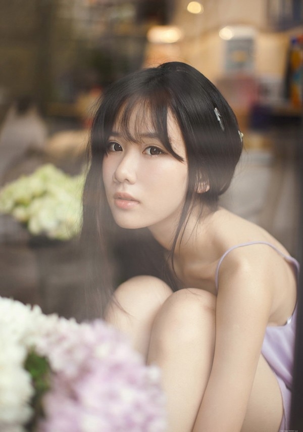 清纯养眼mm花房私照温暖人心写真10p