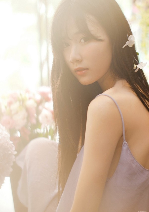 清纯养眼mm花房私照温暖人心写真10p