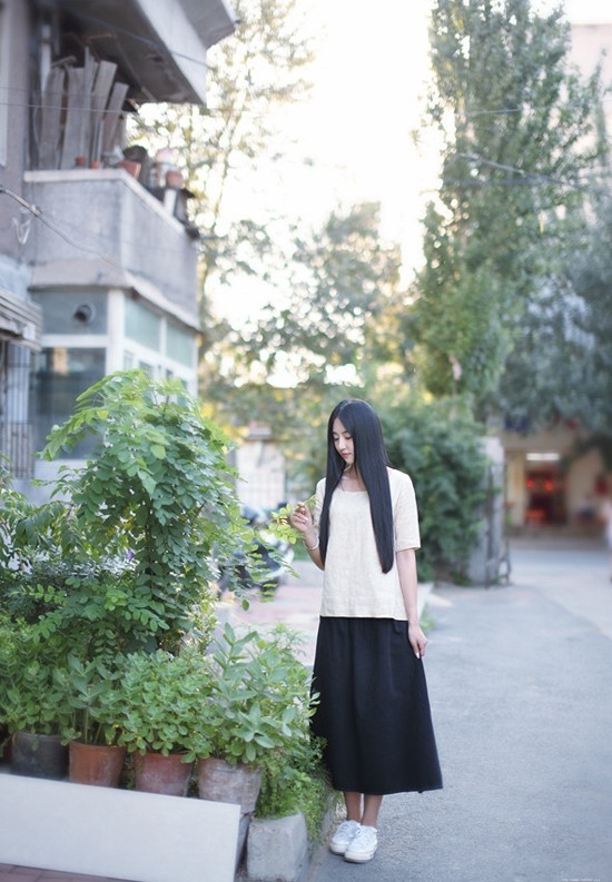 纯情优美长发mm夏天清新美丽写真10p