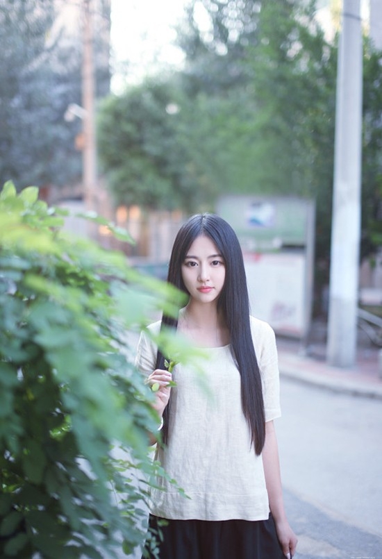 纯情优美长发mm夏天清新美丽写真10p