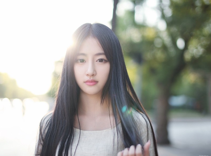 纯情优美长发mm夏天清新美丽写真10p
