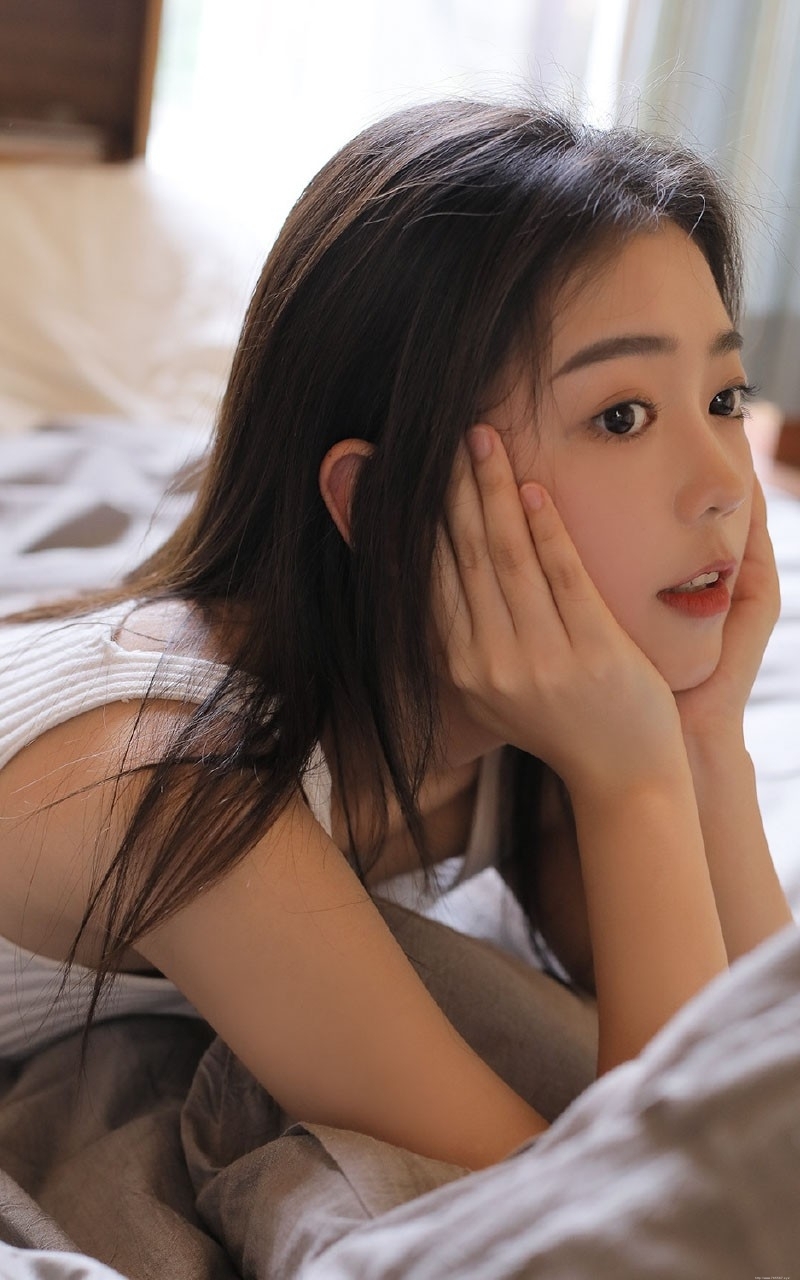 风情小美人好身段玲珑有致私拍