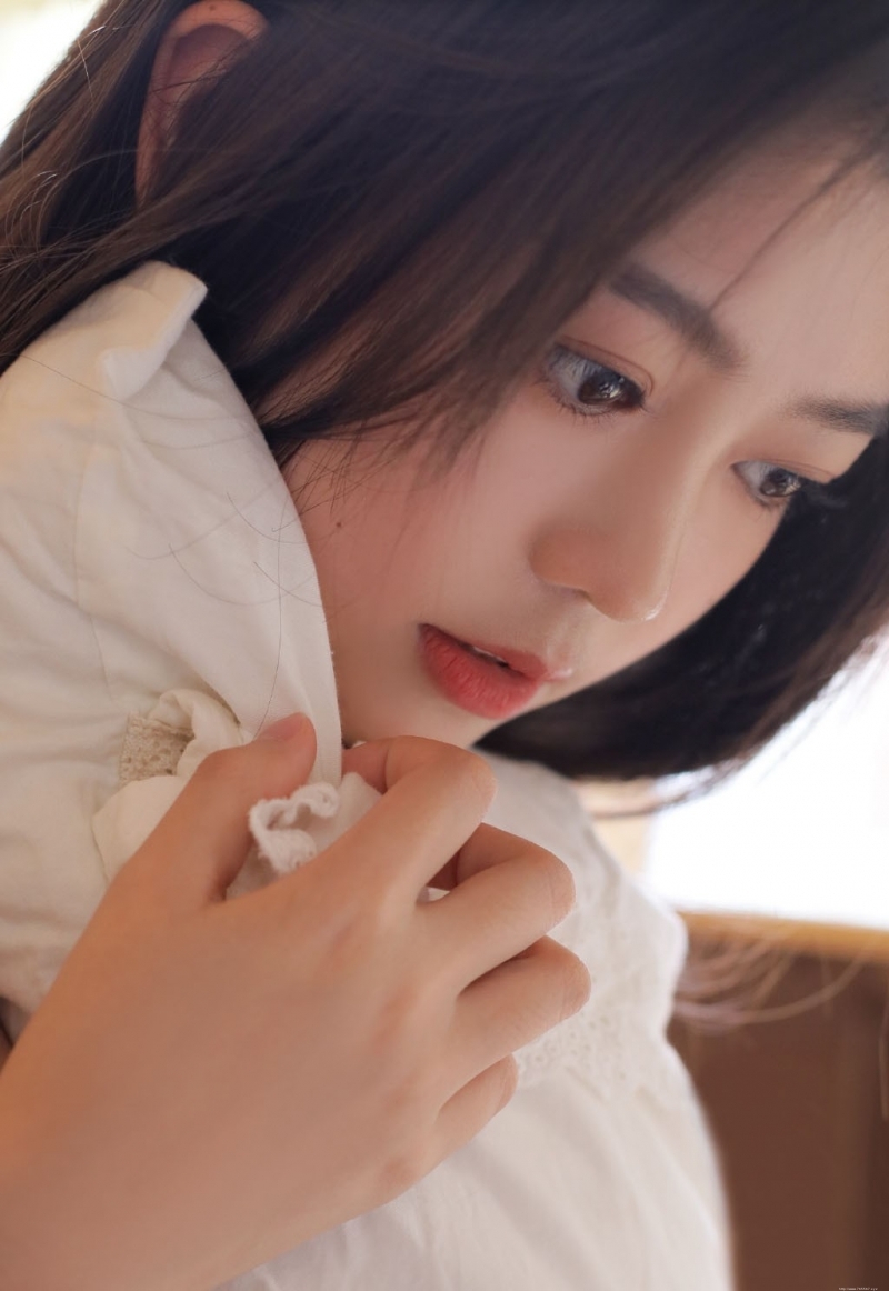 风情小美人好身段玲珑有致私拍