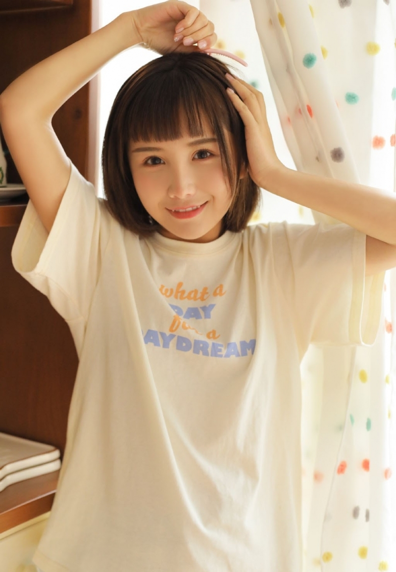 漂亮小姐姐清秀可人美女套图