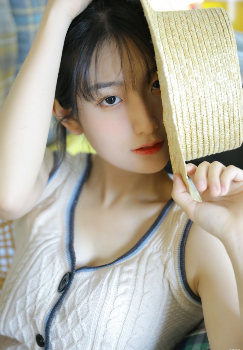 极品俏佳人明媚动人私房摄影