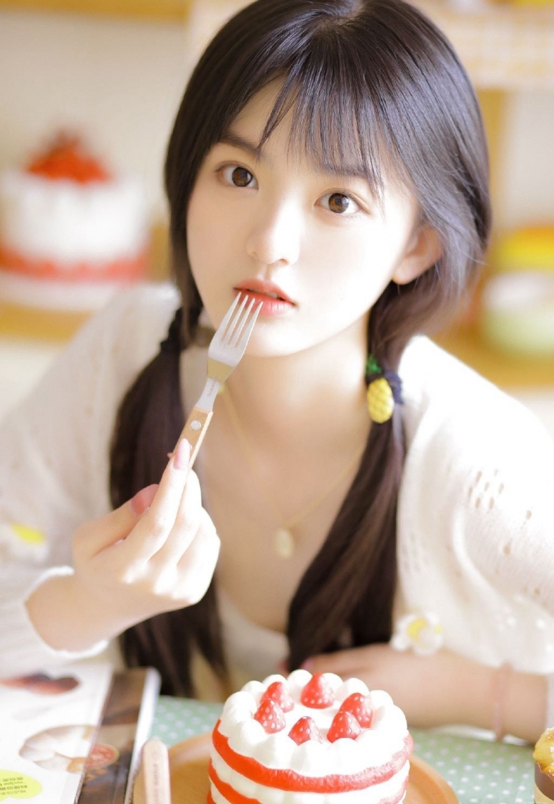 极品妙龄少女性格古灵精怪女生照片