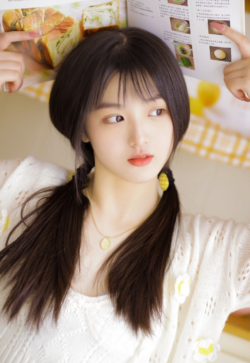 极品妙龄少女性格古灵精怪女生照片