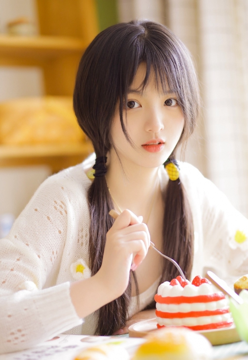 极品妙龄少女性格古灵精怪女生照片