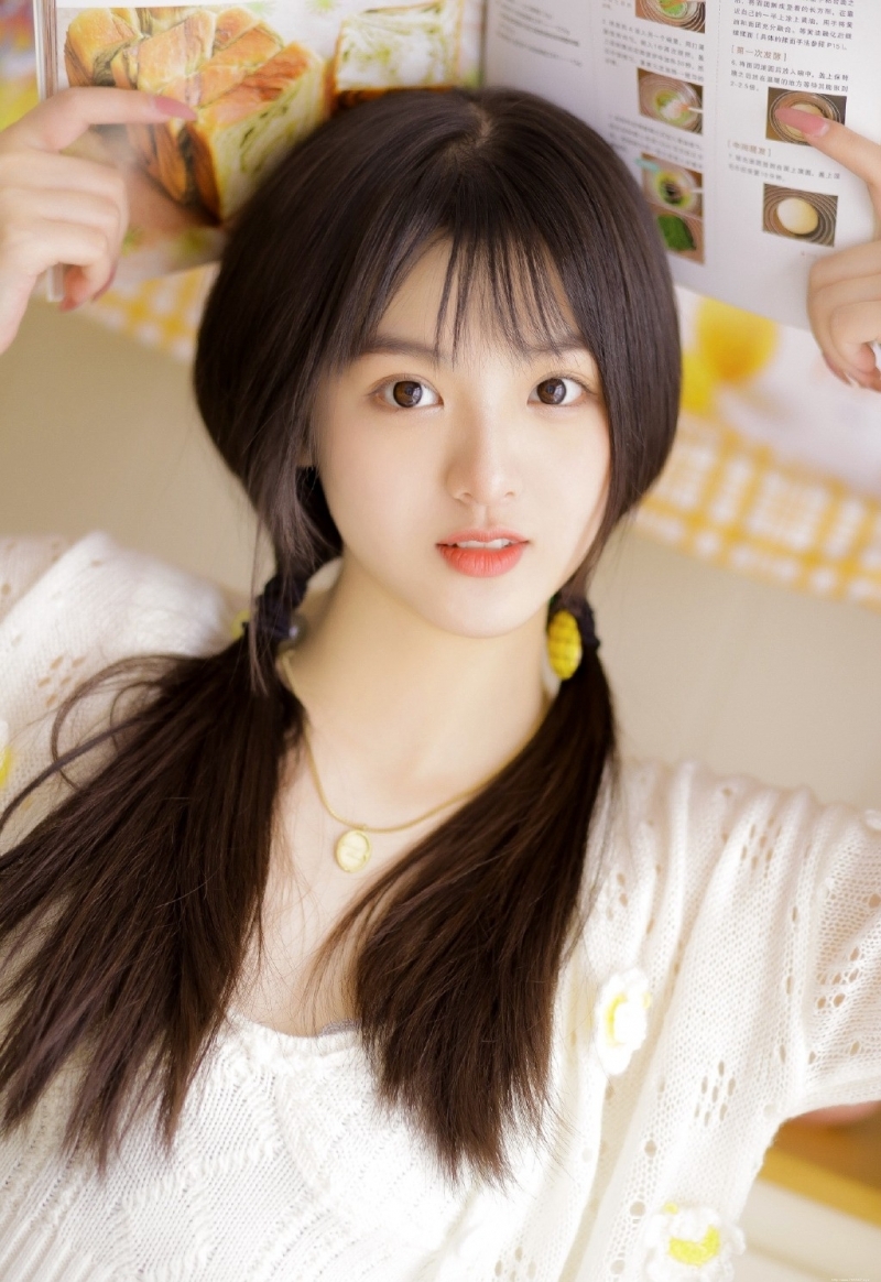 极品妙龄少女性格古灵精怪女生照片