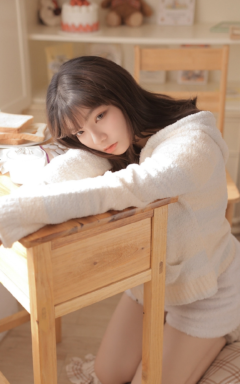 好看爱笑的女孩古灵精怪俏皮图片