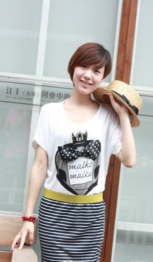 清纯女生娇媚可人美女写真