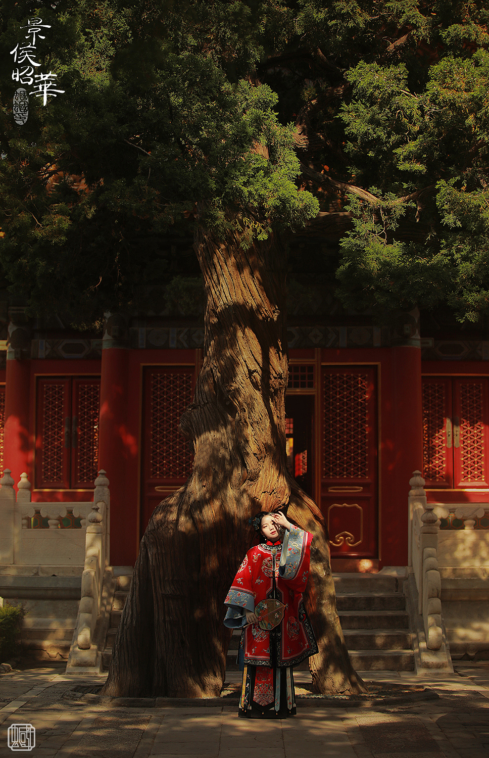 温婉大气的红妆美女复古汉服图片