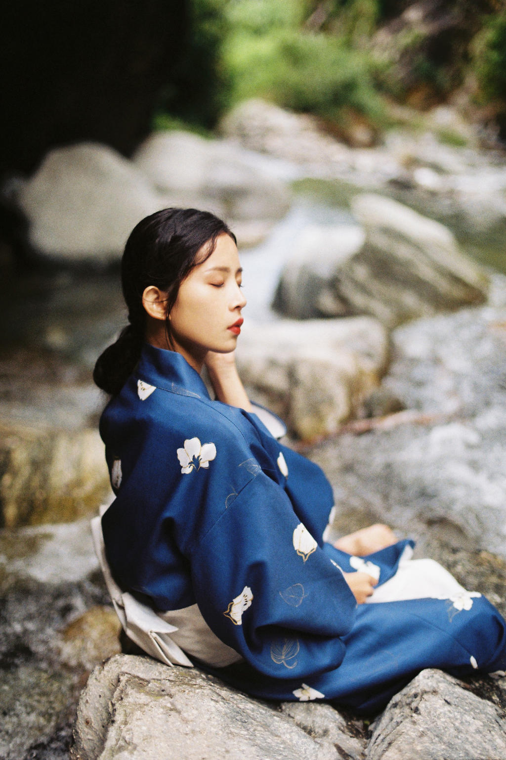 和服美女温婉古风摄影图片