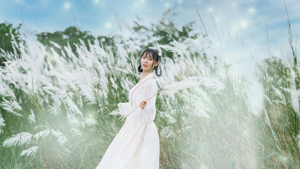 清纯古风美人芦苇荡里养眼汉服图片