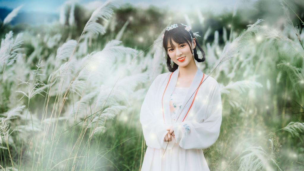 清纯古风美人芦苇荡里养眼汉服图片
