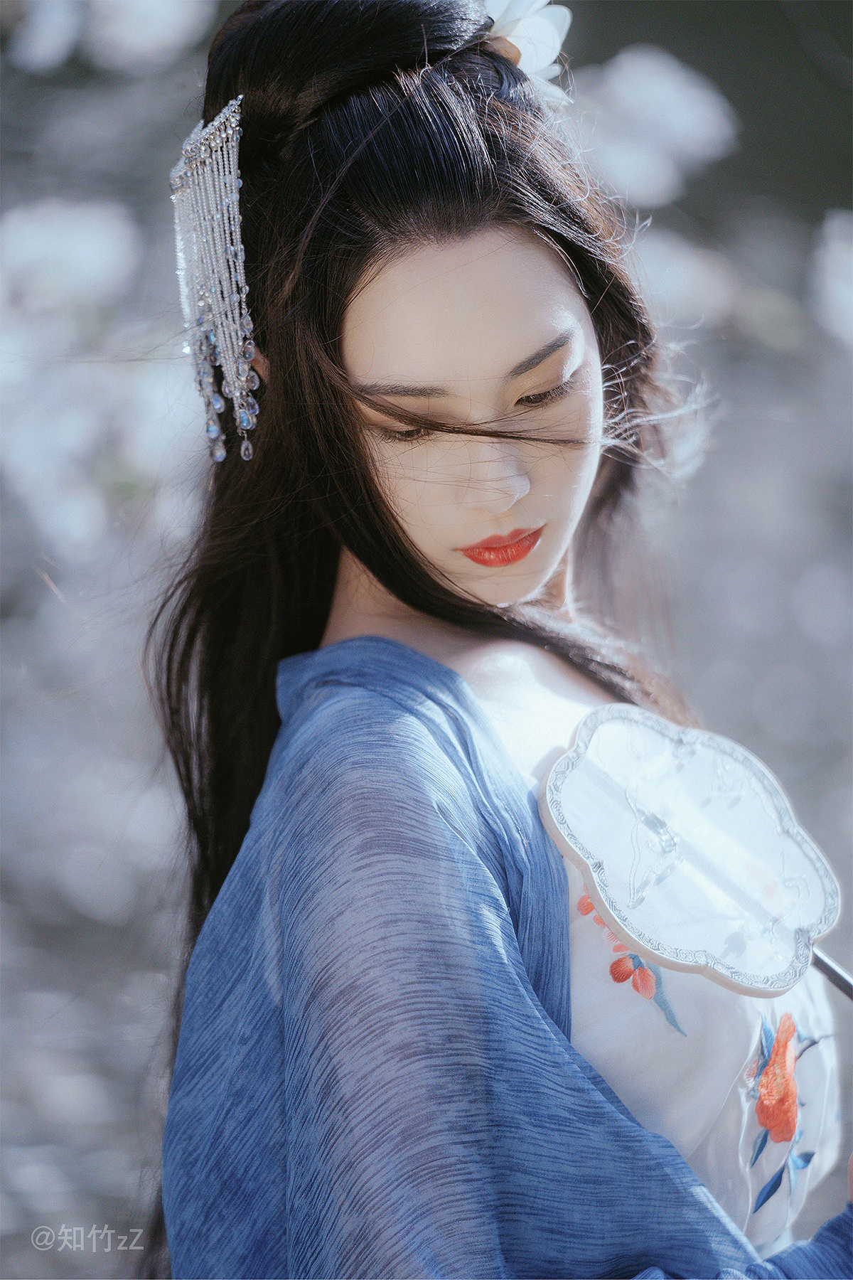 古装美女桃林风情万种古风摄影