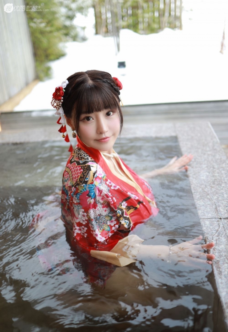 温泉和服美女尽显湿身诱惑写真