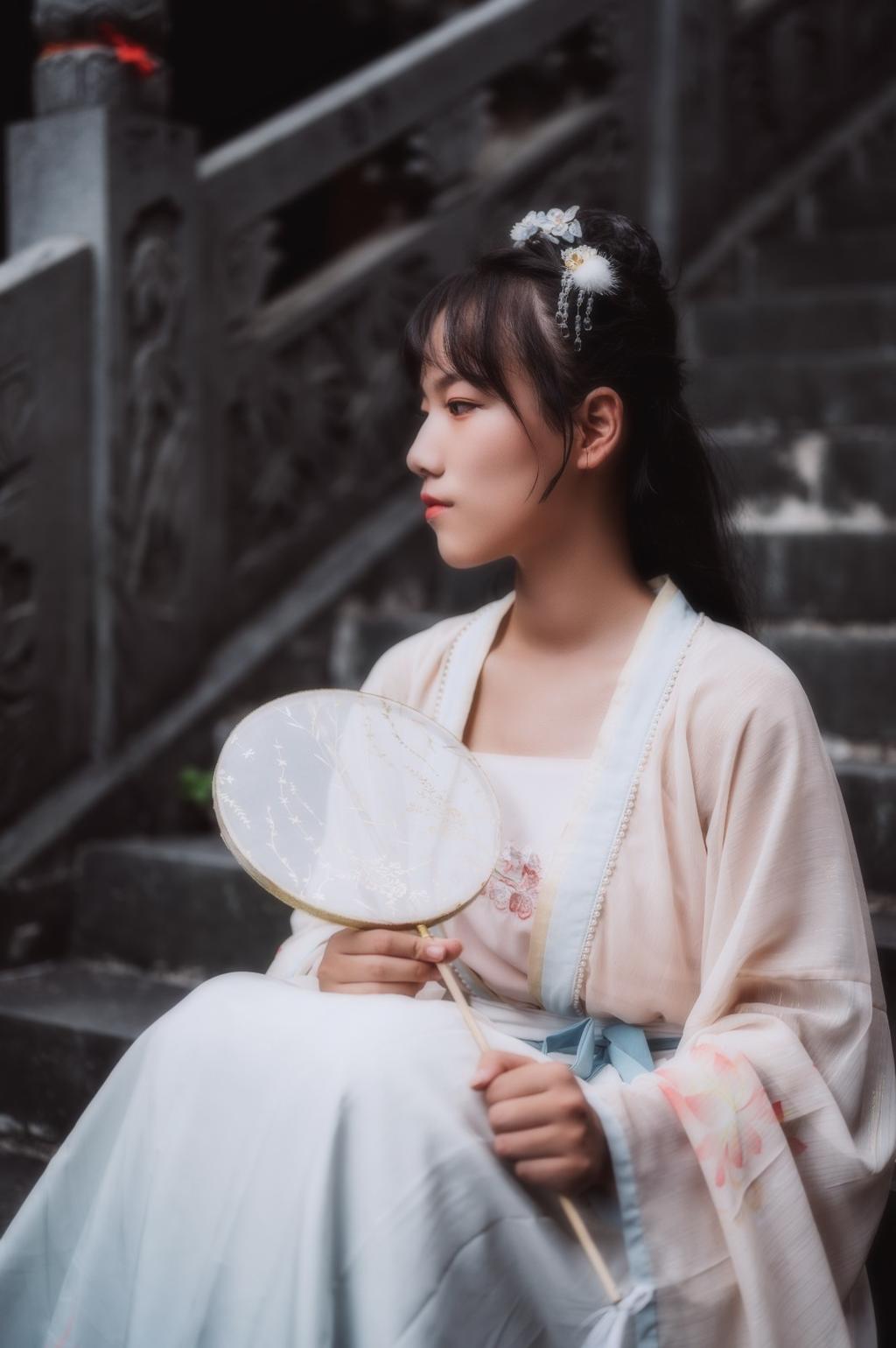 气质佳人唯美养眼古风摄影图片