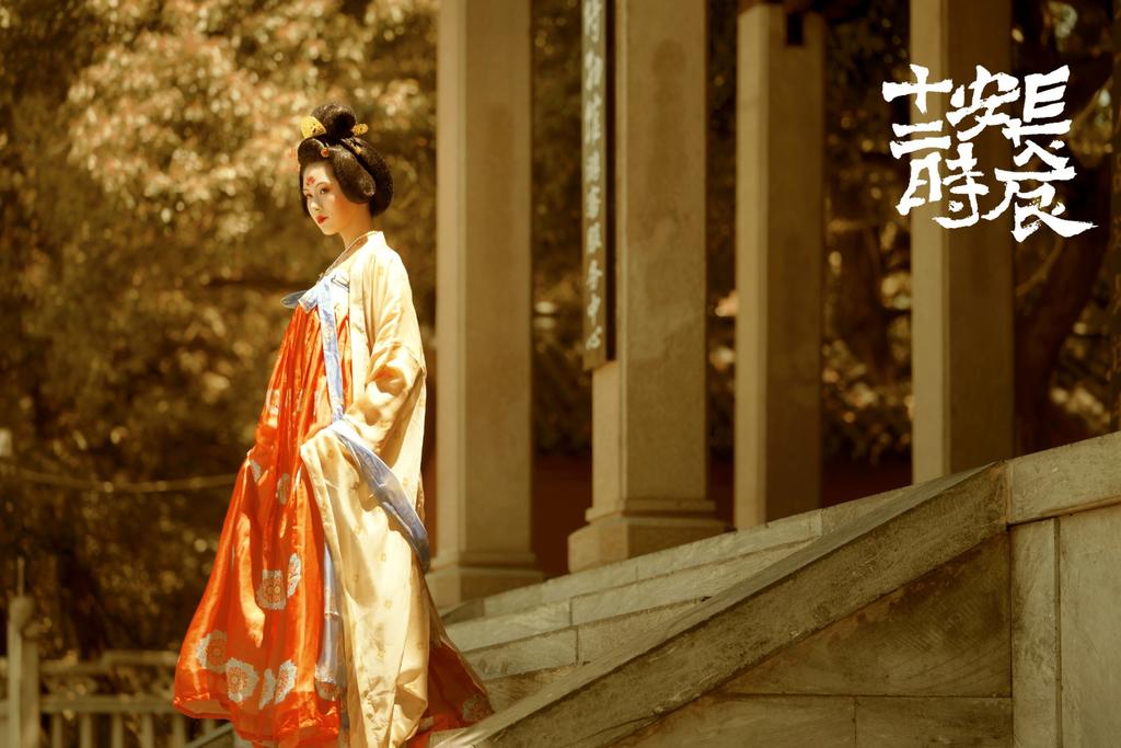 唐装美人含羞带怯唯美古风图片