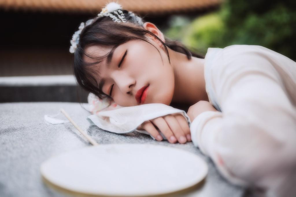 古装美女巧笑倩兮美目盼兮写真