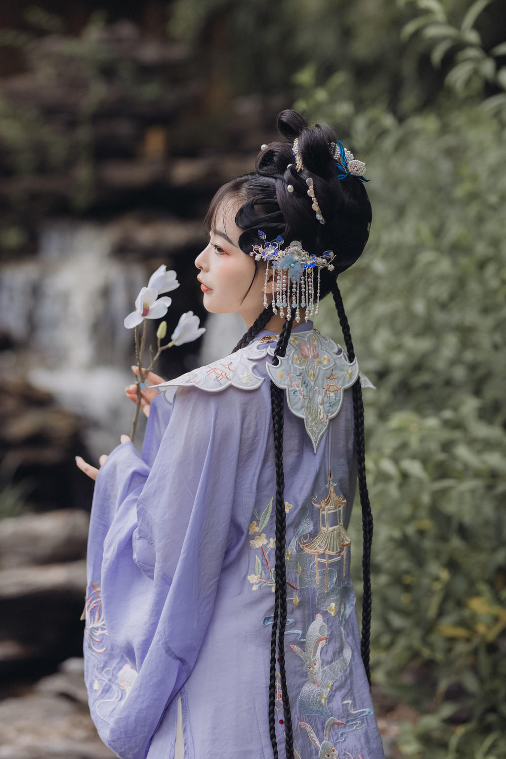 古装美人温柔大方养眼古风摄影