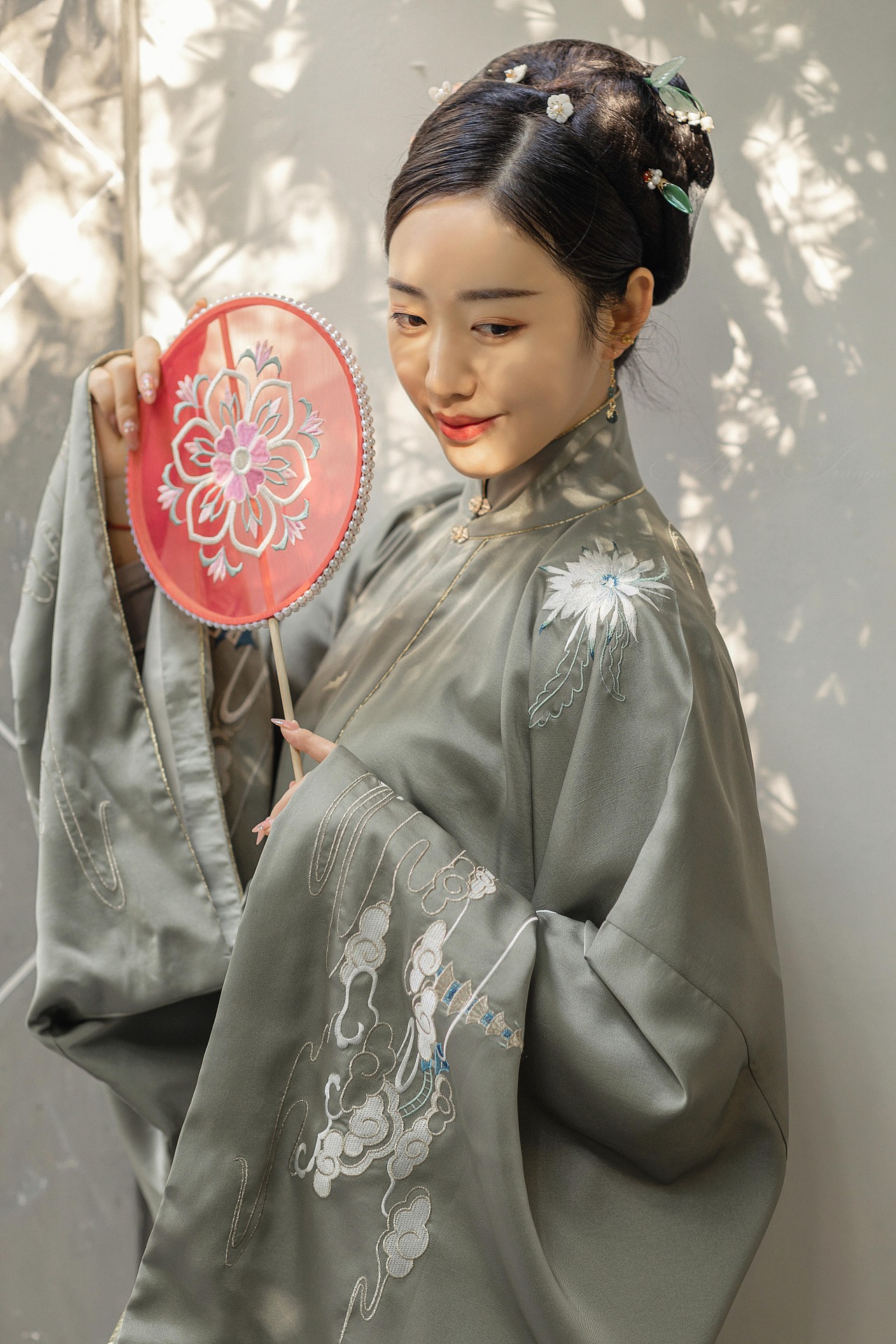 古装美人娇羞明媚唯美古风摄影