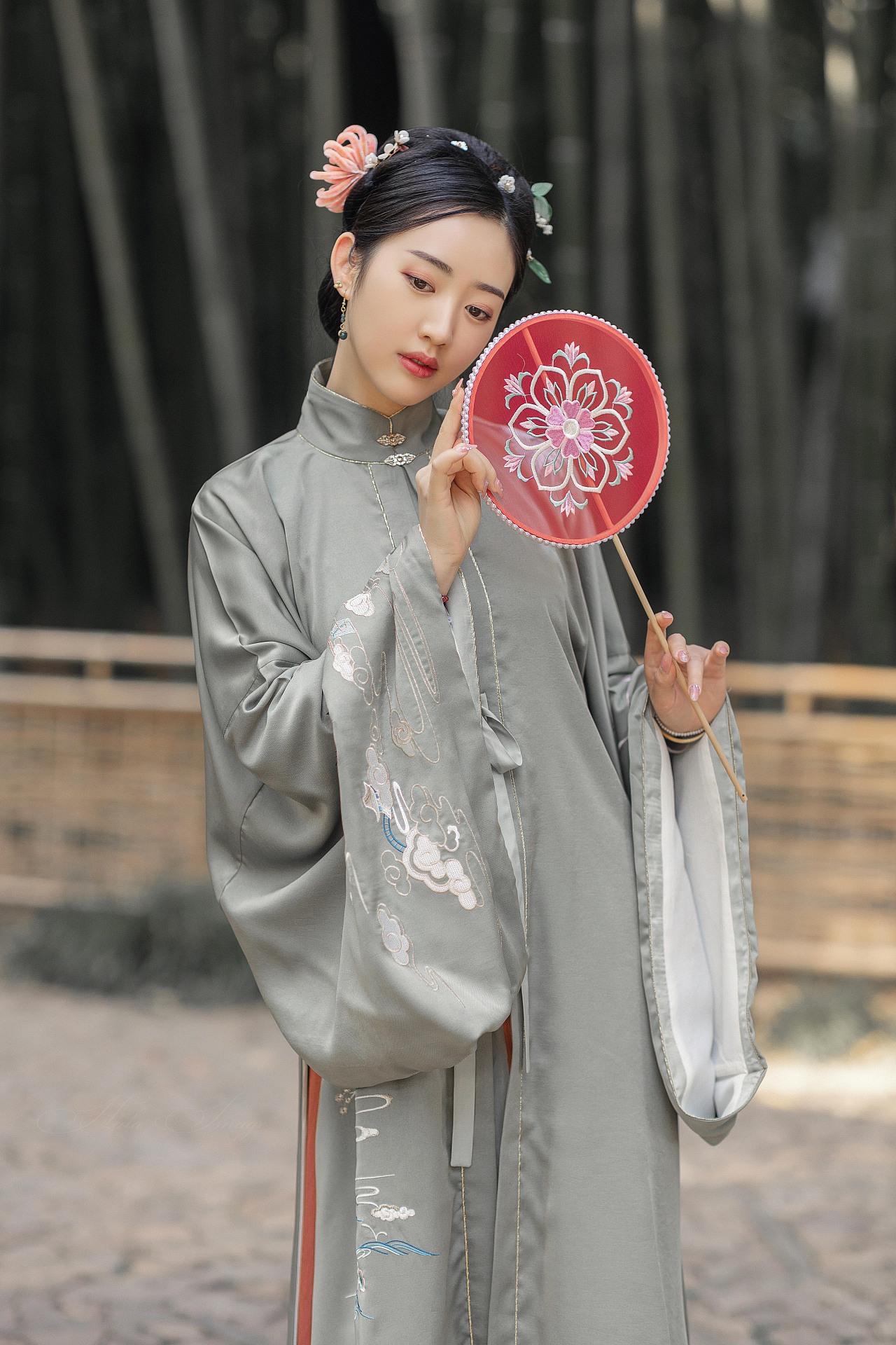 古装美人娇羞明媚唯美古风摄影