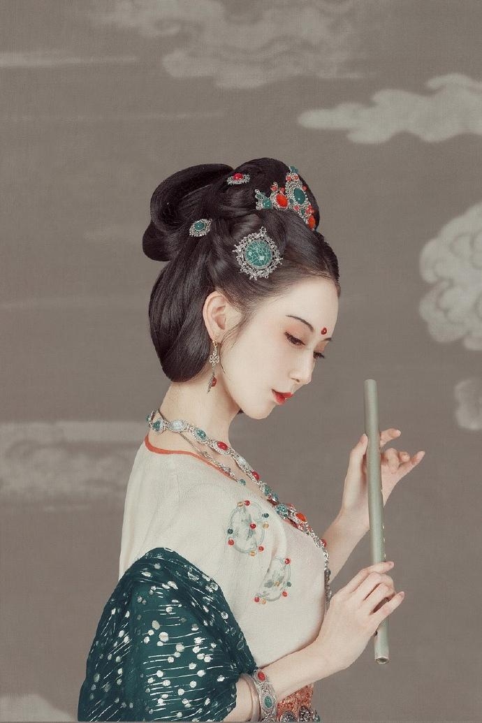 古典美人仙气飘飘恍如仙子写真