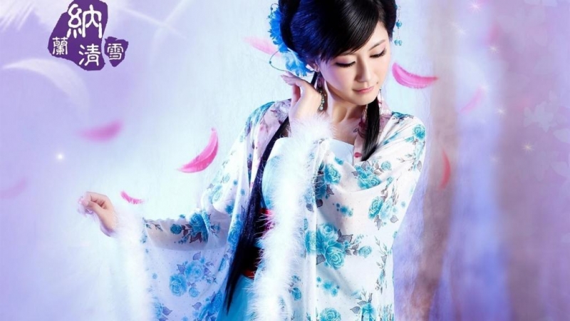 古装美女容色俏丽身姿妖娆写真