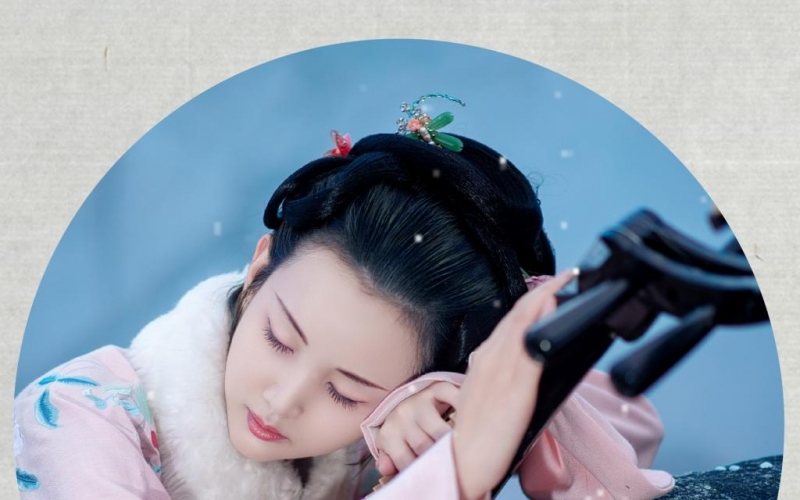 弹琵琶的古装美女唯美空灵写真