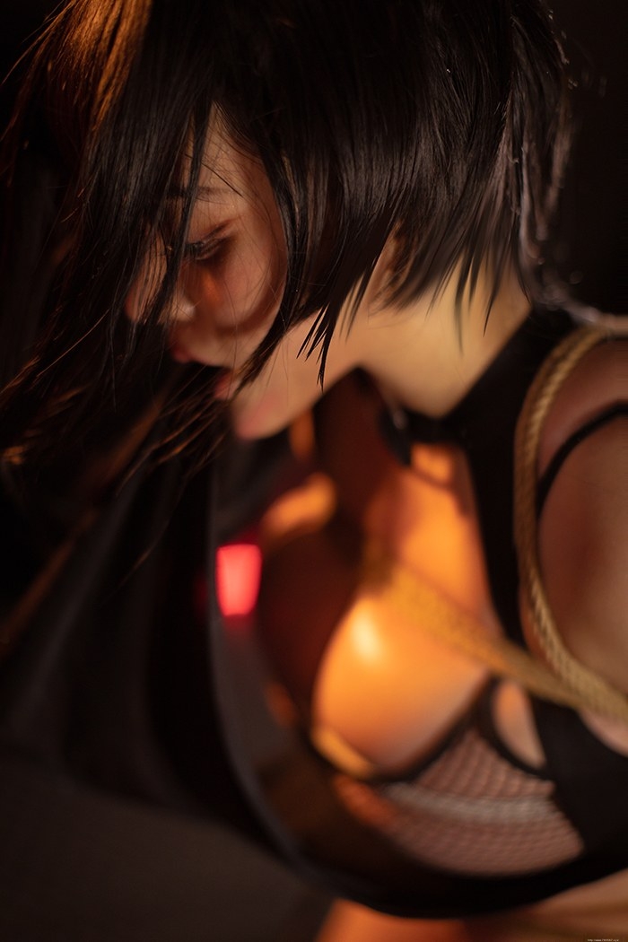 被捕叛忍阿寨寨惨遭捆绑抹油调教