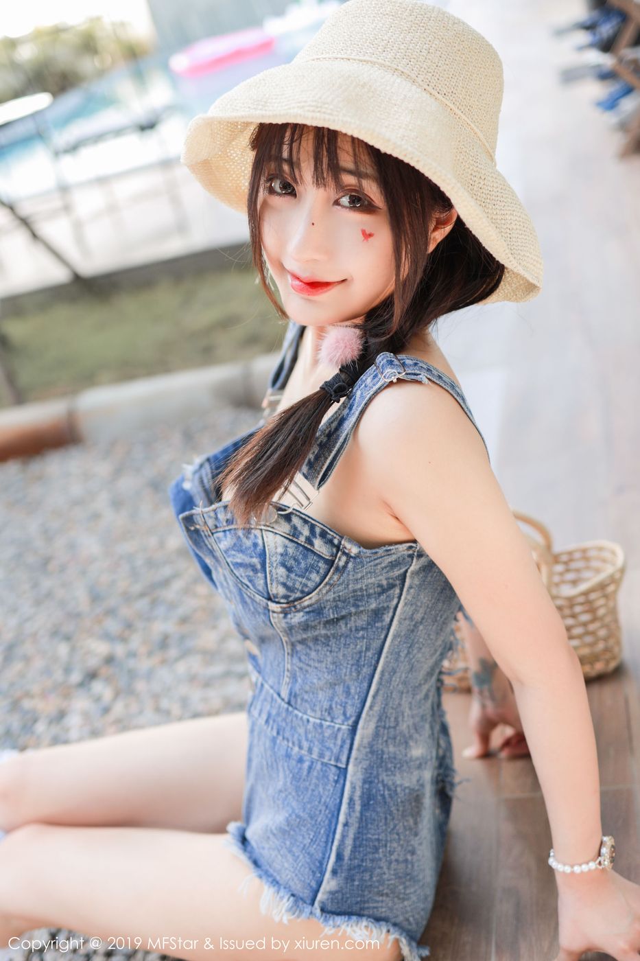 [MFStar模范学院] 模特Betty林子欣草帽少女牛仔内衣系列泰国旅拍 Vol.228