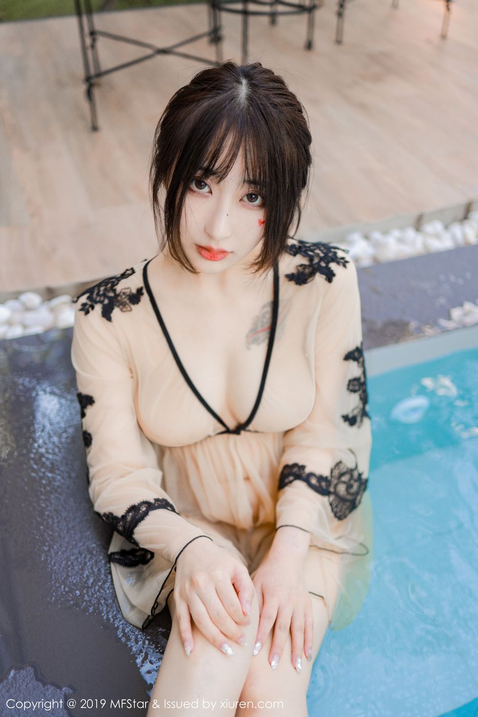 [MFStar模范学院] 美女模特Betty林子欣泳池出浴美人系列泰国清迈旅拍 Vol.230