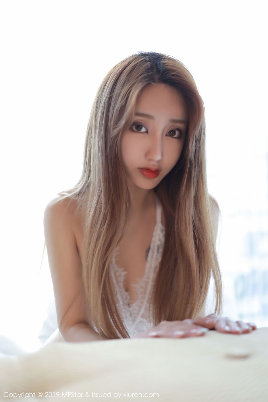 [MFStar模范学院] 美女模特Betty林子欣真空薄透镂空内衣性感写真 Vol.245