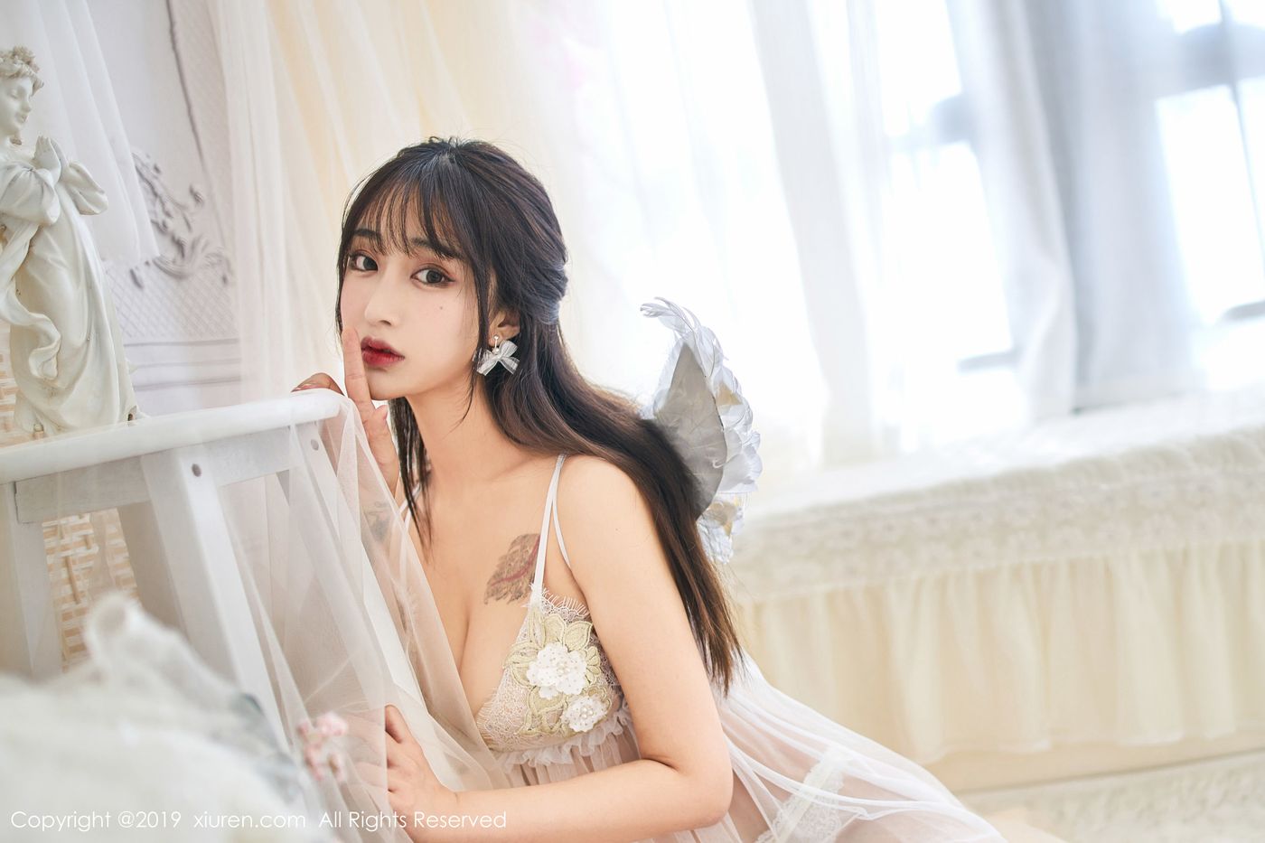 [XIUREN秀人网] 美女模特Betty林子欣透视薄纱内衣唯美迷离写真 No.1867