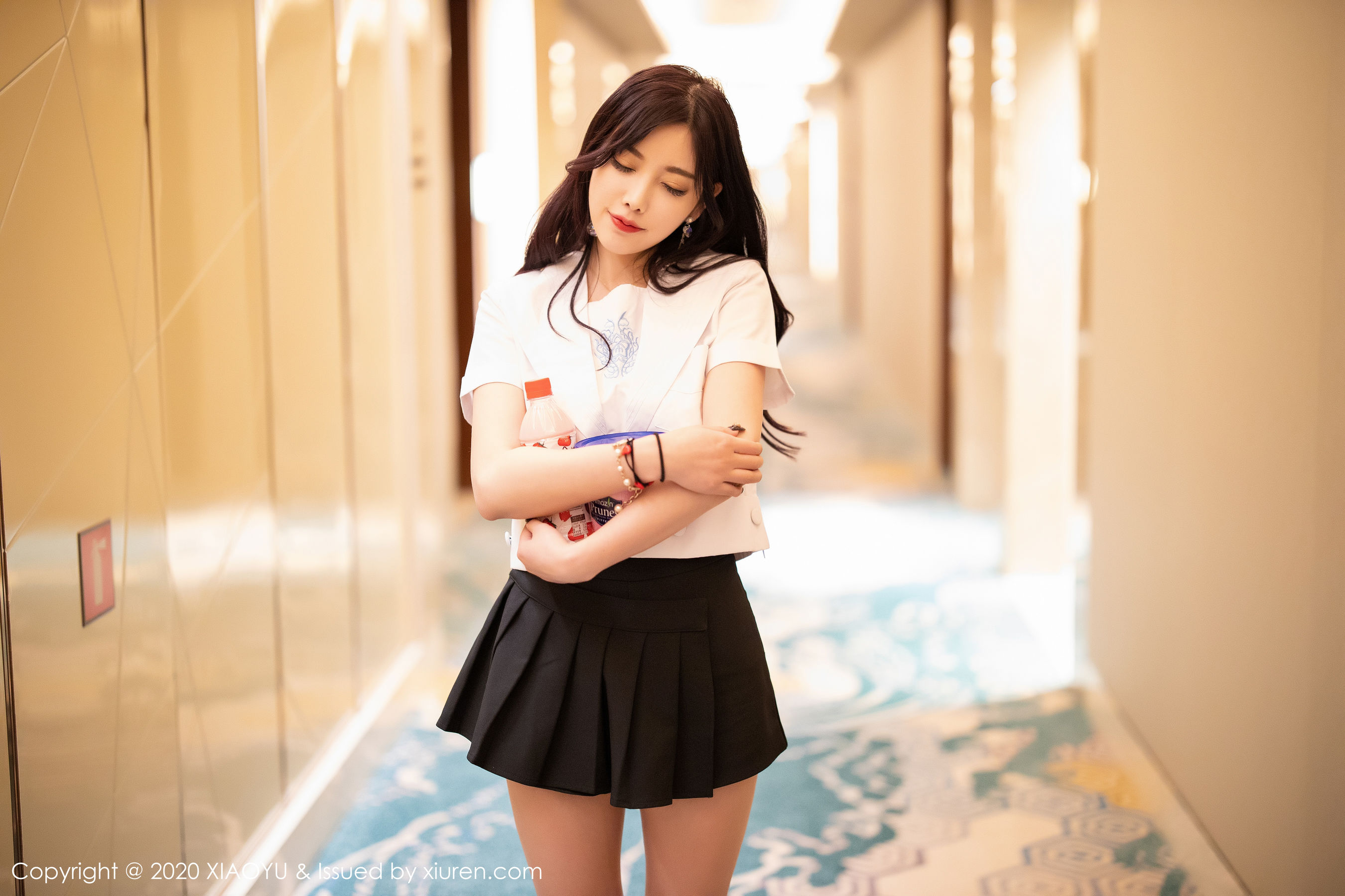 [语画界XIAOYU] Vol.305 杨晨晨sugar 《JK制服》　写真集