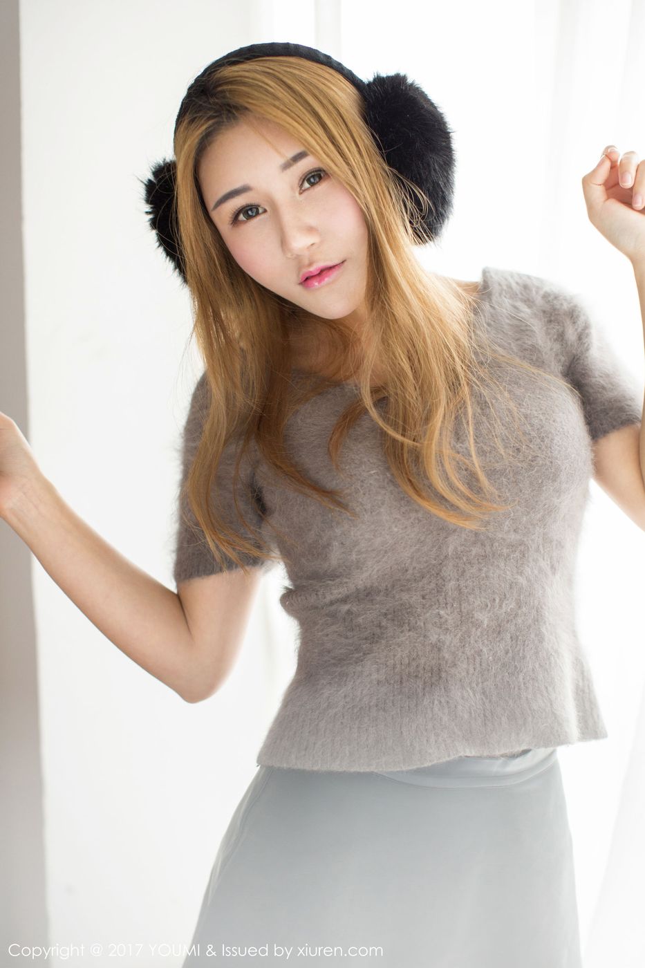 [YouMi尤蜜荟] 清新女神宋梓诺Bee皮质短裙情趣内衣私房写真 Vol.008