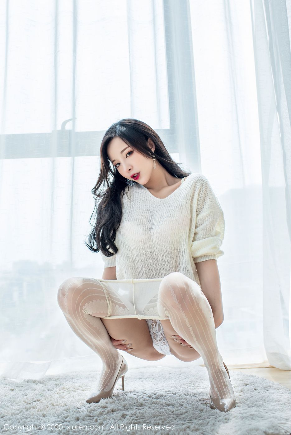 [XiuRen秀人网] 性感女神陈小喵白丝美腿+情趣毛衣小姐姐剧情写真 No.2143