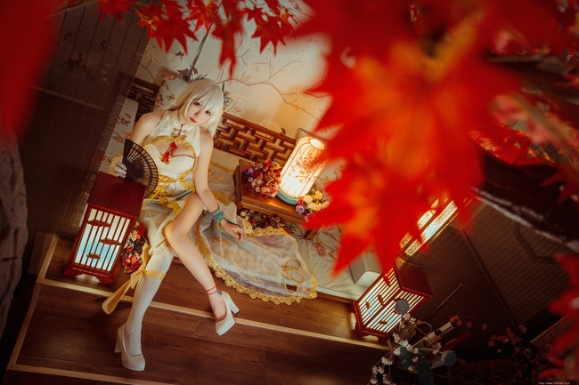 姐妹花风色夭夭与cn青鸟COS扮演VOCALOID青鸾言和