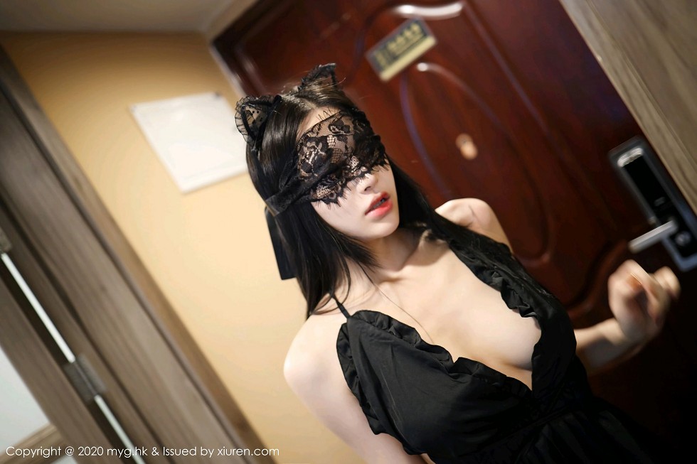 [MyGirl美媛馆]Vol.457_女神唐琪儿神秘蒙面主题黑色低胸连身裙秀白嫩豪乳诱惑写真113P
