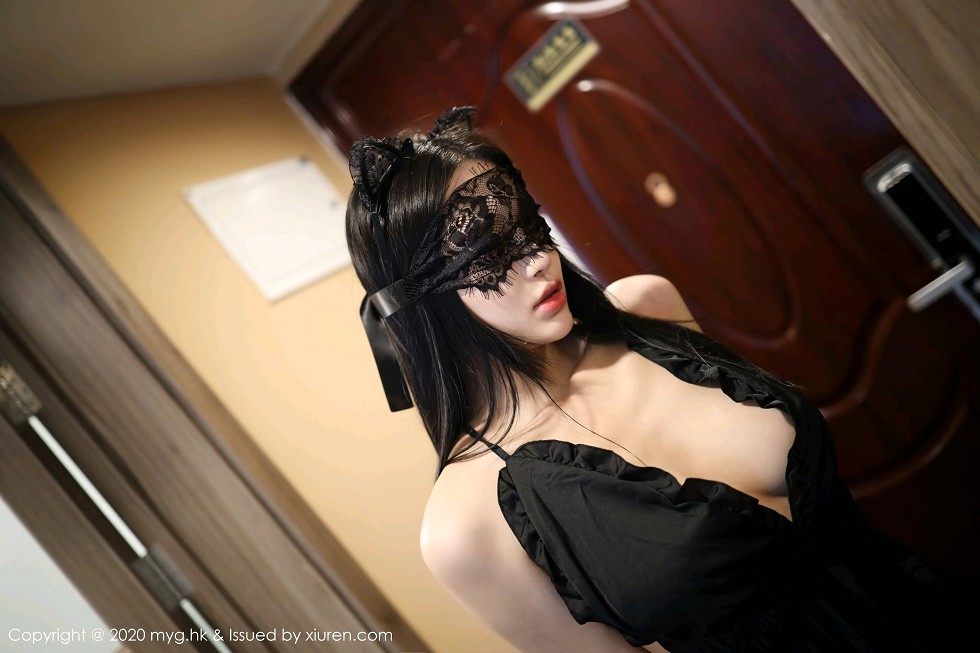 [MyGirl美媛馆]Vol.457_女神唐琪儿神秘蒙面主题黑色低胸连身裙秀白嫩豪乳诱惑写真113P