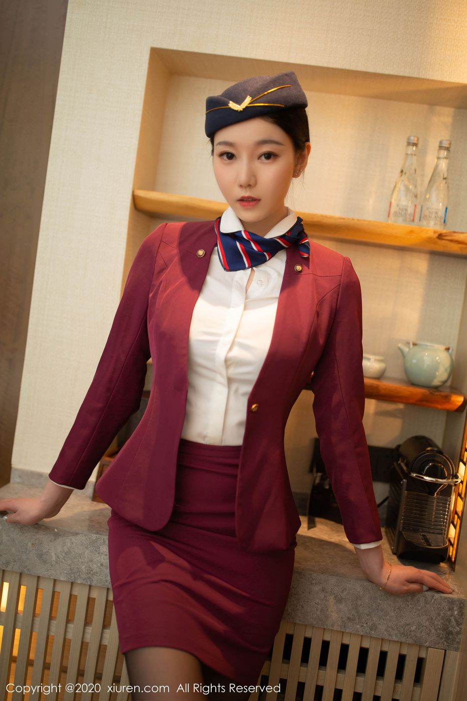 [XiuRen秀人网] 美女模特安然Maleah空乘制服内衣系列写真 No.2161