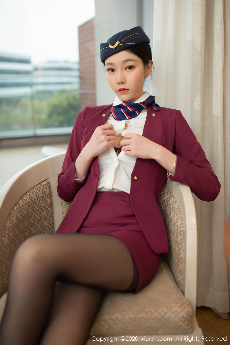 [XiuRen秀人网] 美女模特安然Maleah空乘制服内衣系列写真 No.2161