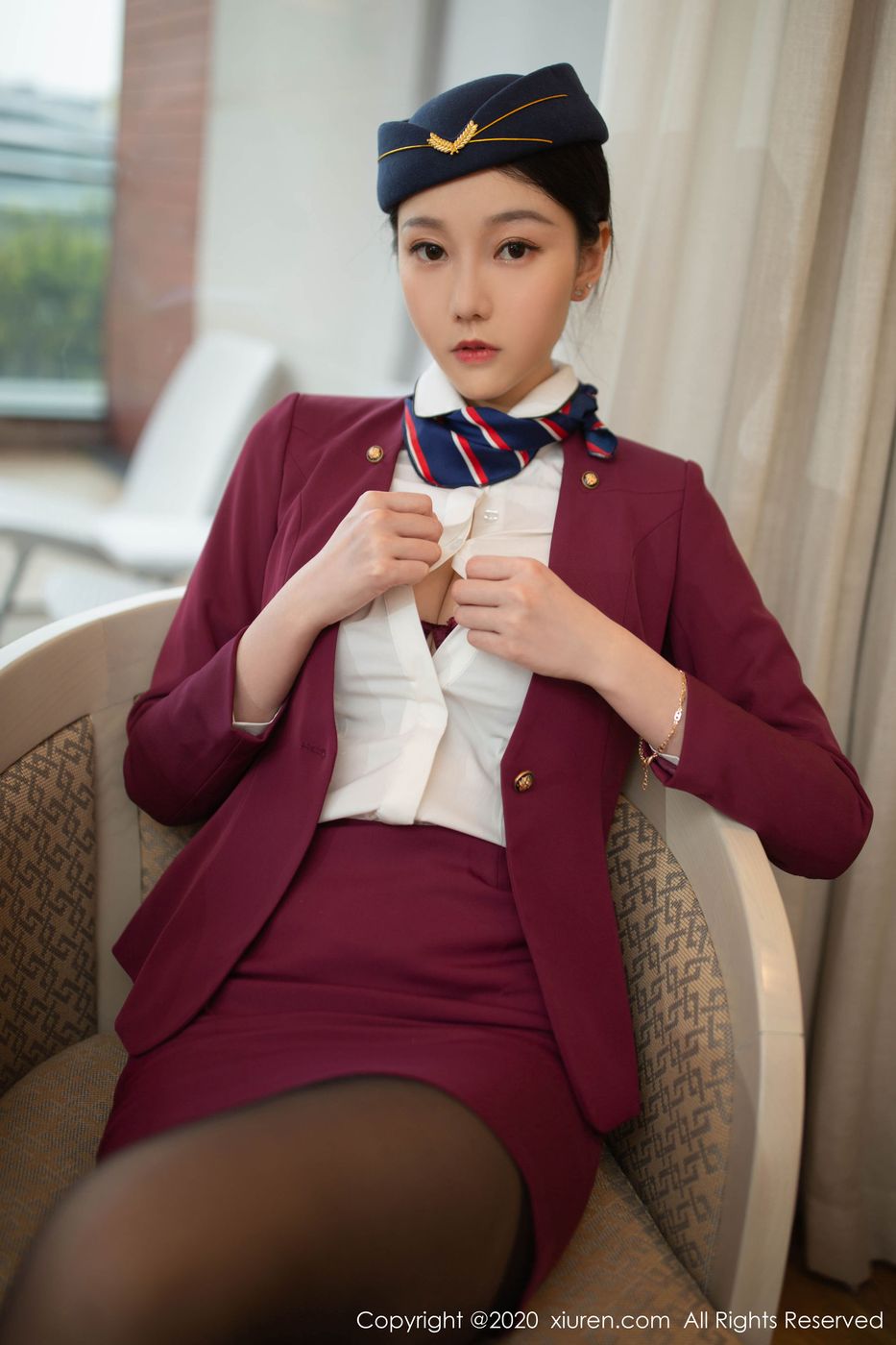 [XiuRen秀人网] 美女模特安然Maleah空乘制服内衣系列写真 No.2161