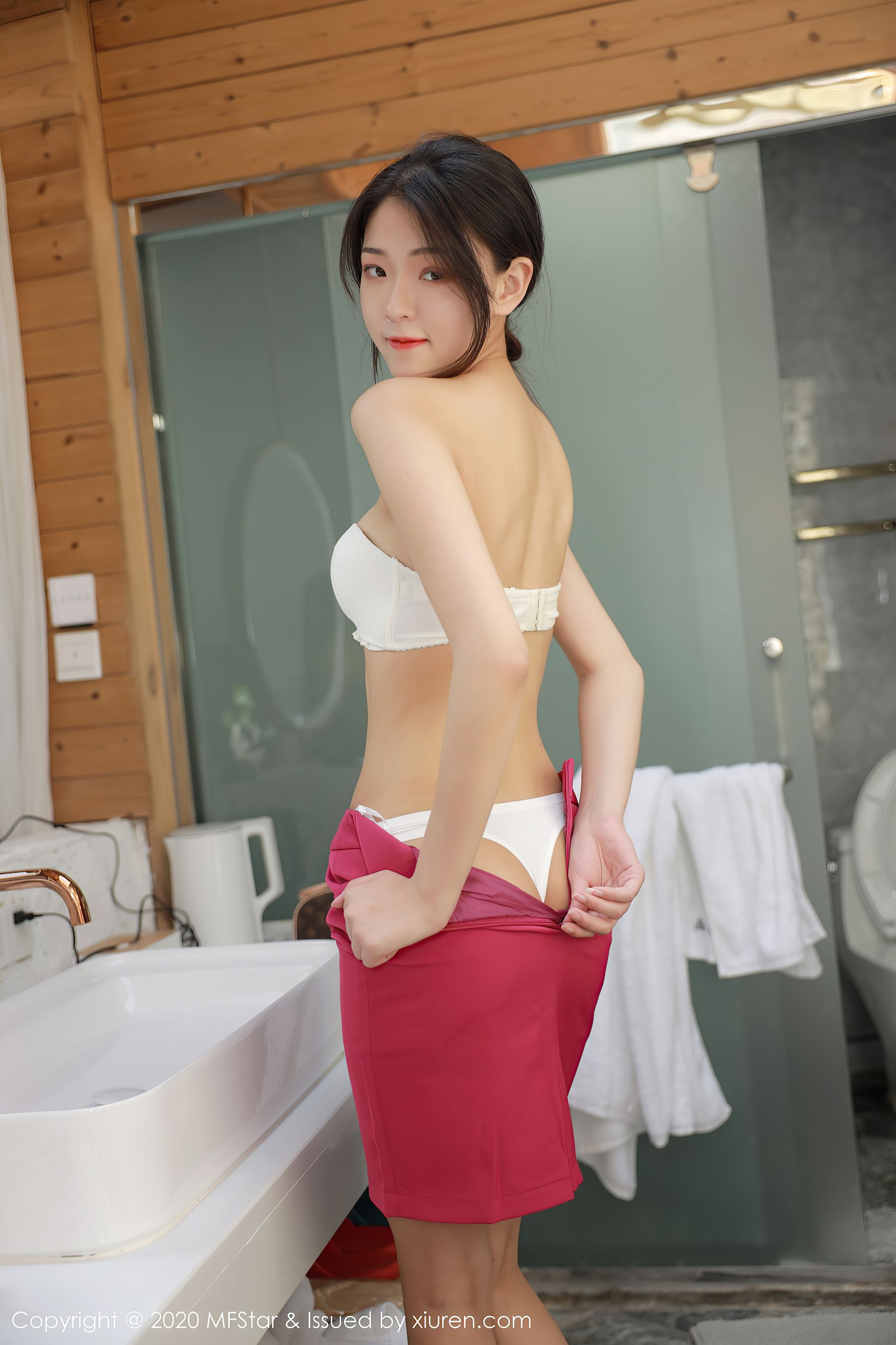 [模范学院MFStar] VOL.356 Laura苏雨彤 - 性感空乘制服系列