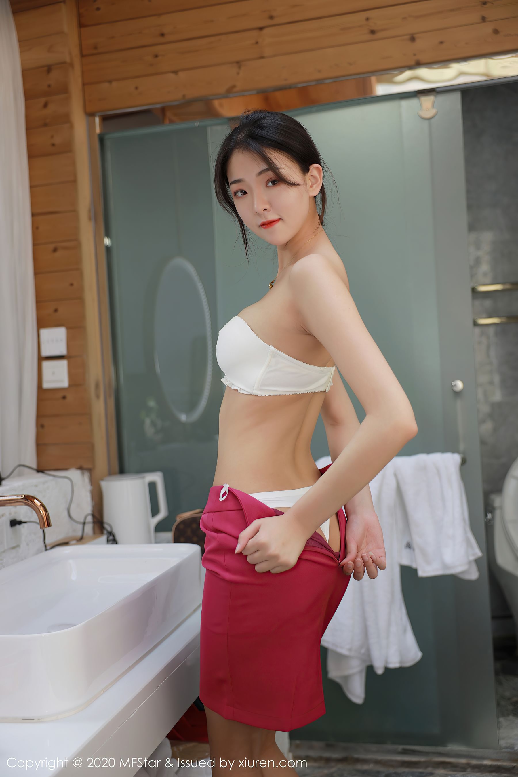 [模范学院MFStar] VOL.356 Laura苏雨彤 - 性感空乘制服系列