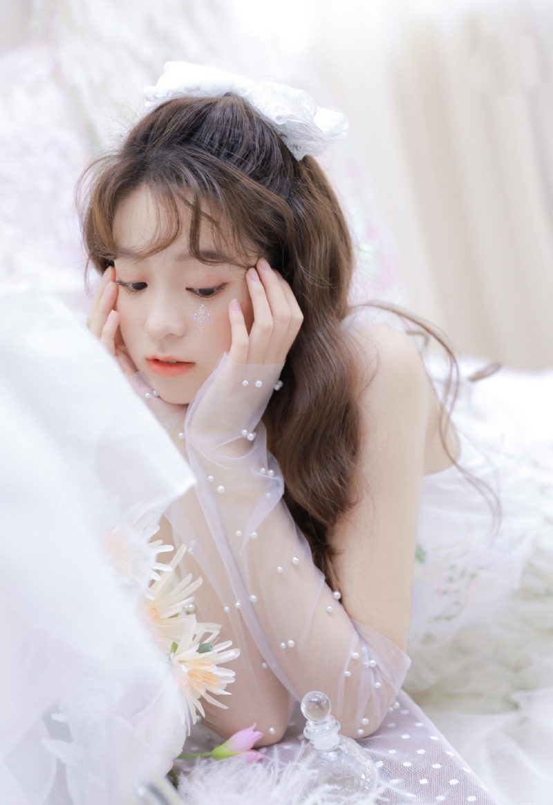 治愈系女生清纯干净美女写真