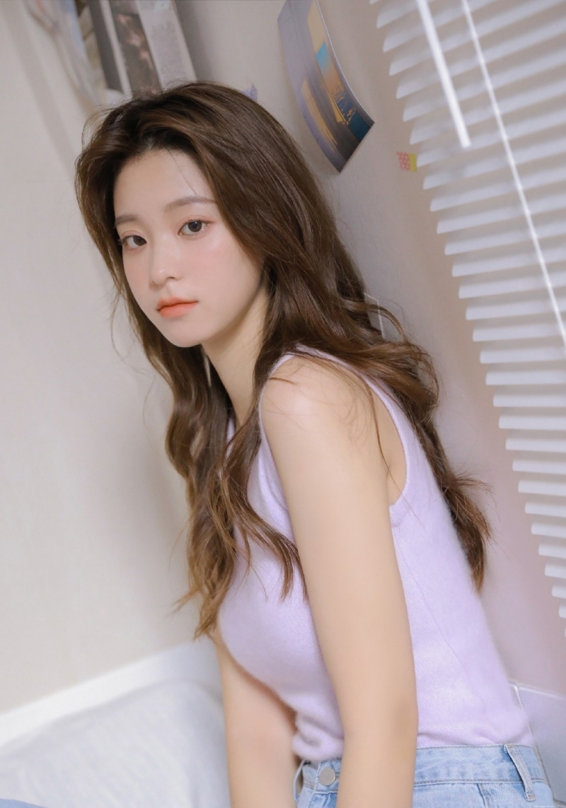 治愈系女生清纯干净美女写真